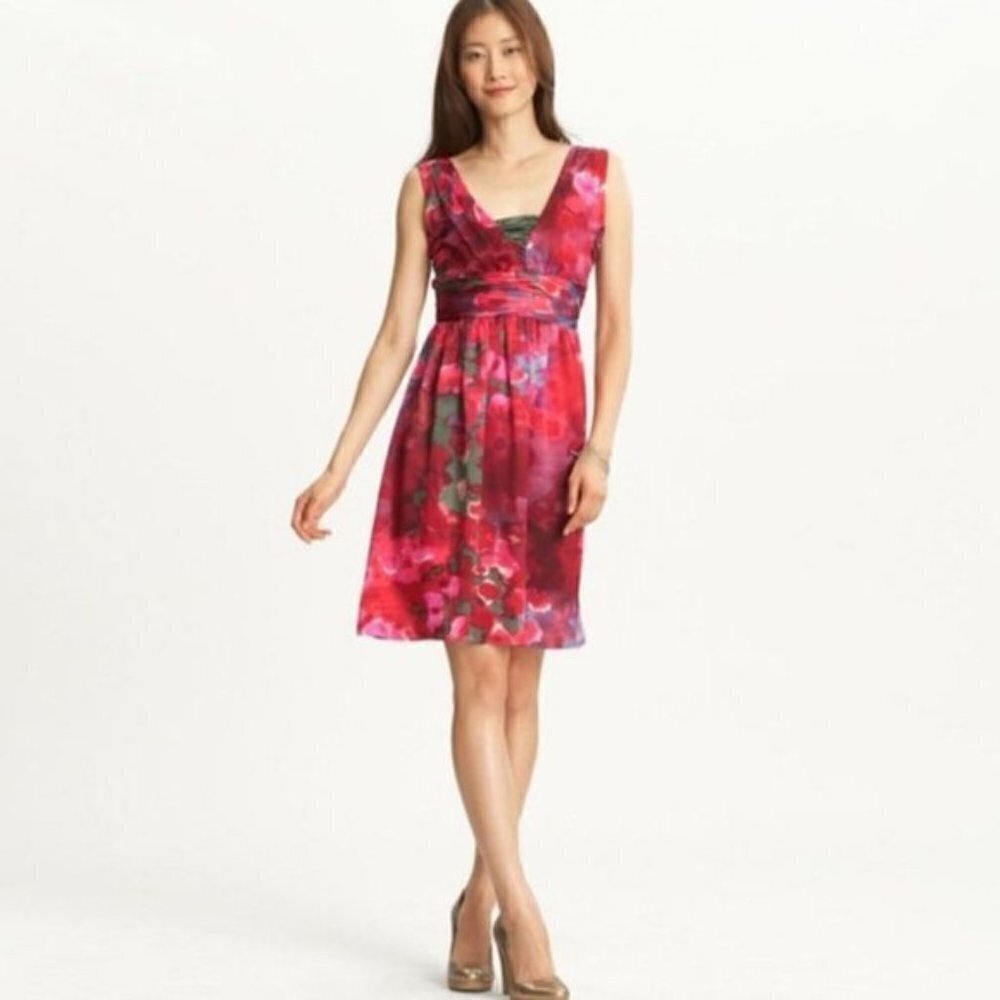 Banana Republic Dress Silk Watercolor Painting Red Pink Ruched V Neck Wedding 2